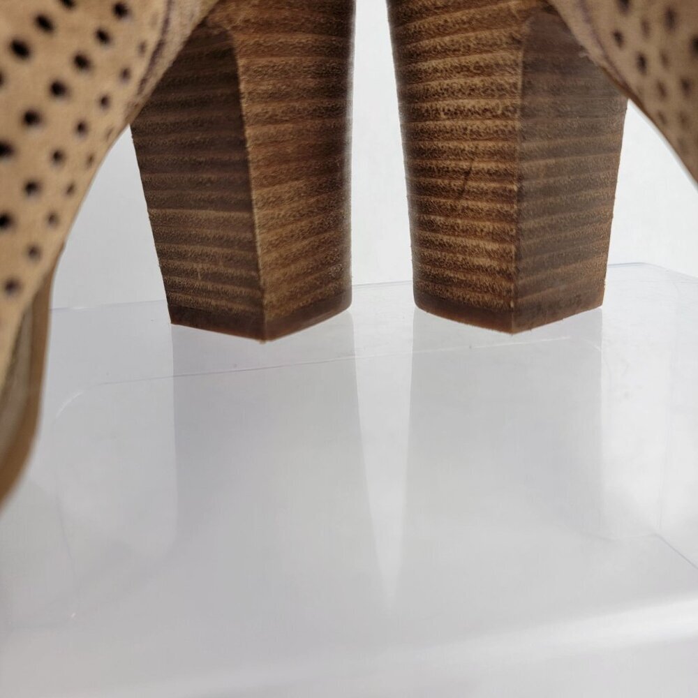 Lucky Brand Larise Womens 7 Perforated Suede Slit Notched Booties Tan Peep‎ Toe - Picture 6 of 13